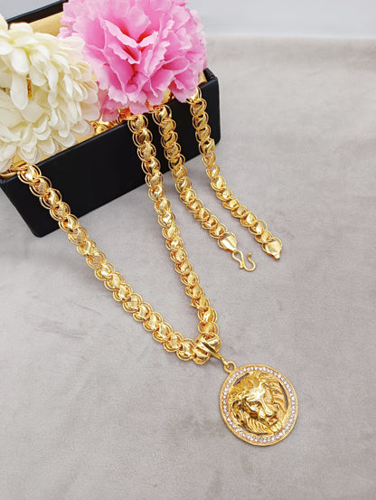 Luxurious Gold Plated Pendant With Chain