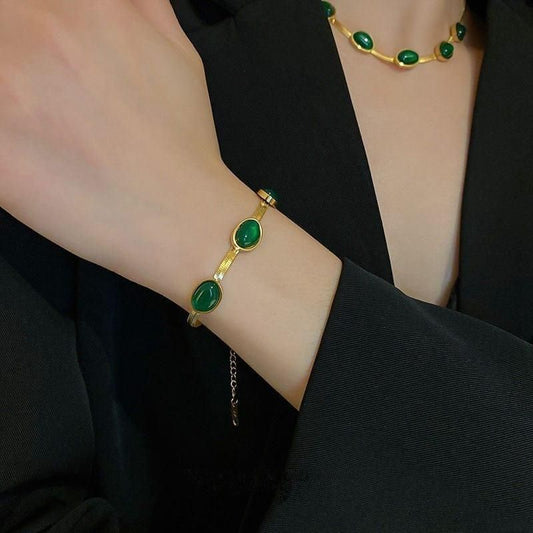 Oval Green Crystal Pendant Necklace Set W…